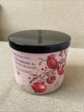 Bath & Body Works Cranberry & Pomegranate Candle - Pink & Black